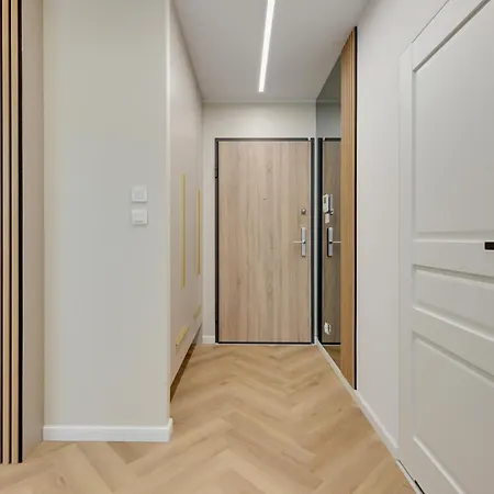Porto By Comfort غدانسك