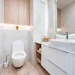 Porto By Comfort Apartment