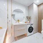Porto By Comfort